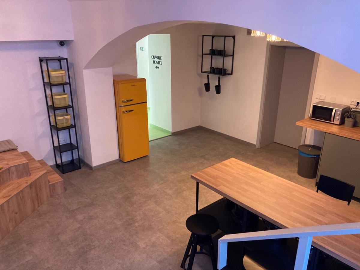 Capsule Hostel Erbenova براغ المظهر الخارجي الصورة